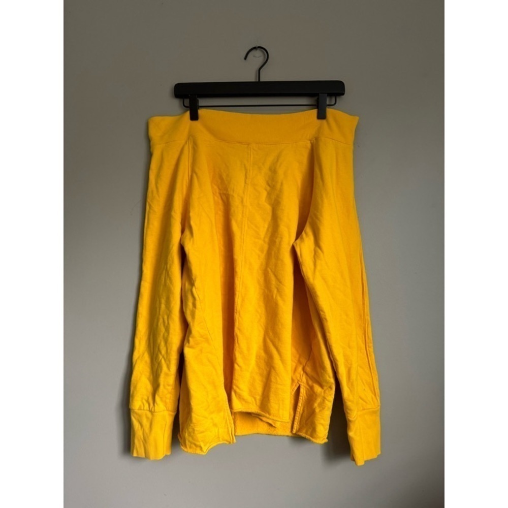 DANIEL PATRICK Cold-Shoulder Sweatshirt in Yellow